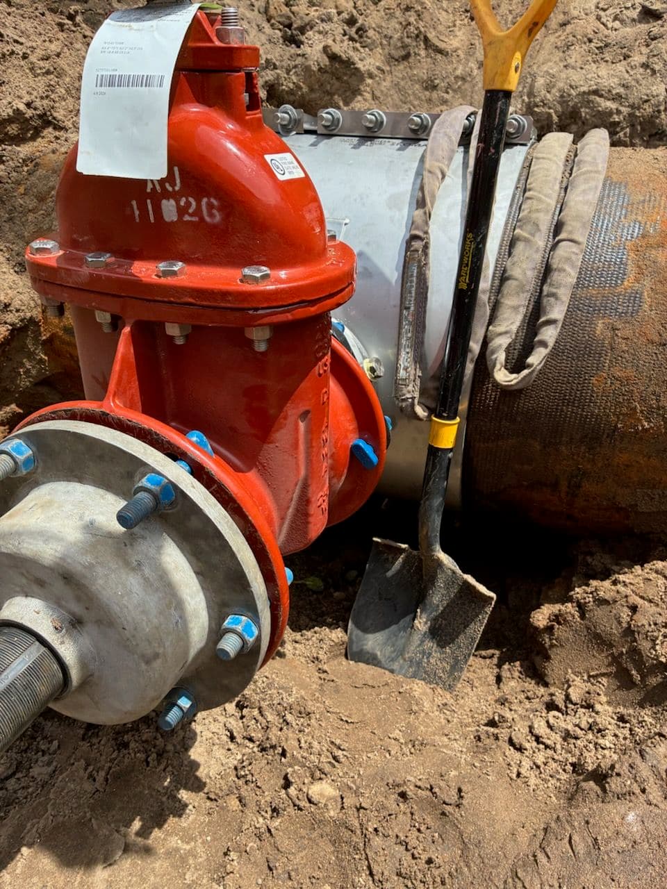 24x8 Wet Tap Completed on a Live Waterline in Anoka image