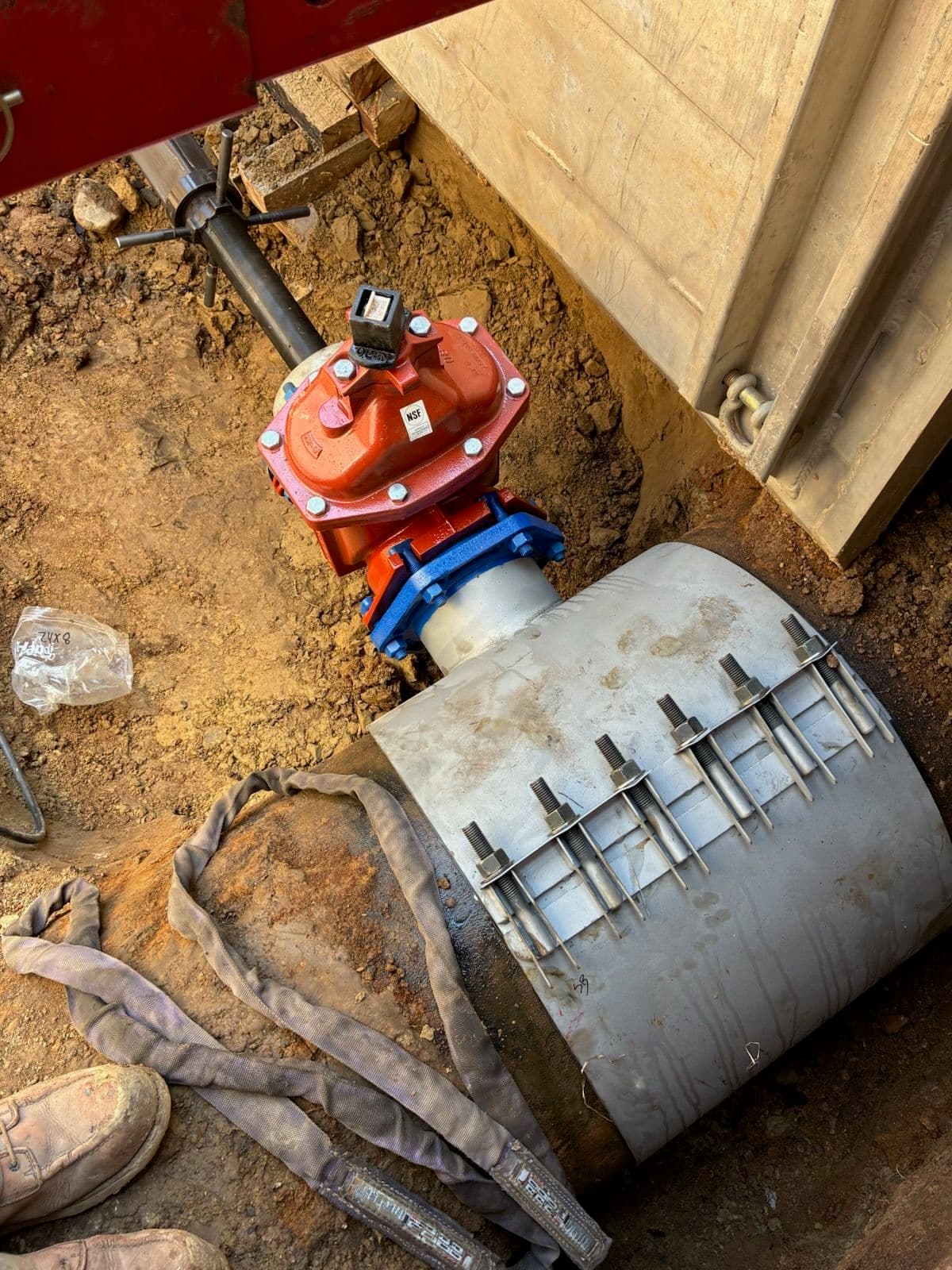 24x8 Wet Tap Keeps a Growing System Moving in Minnetonka image